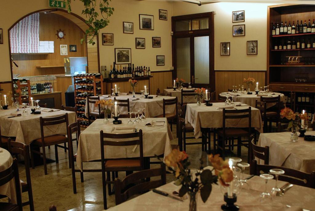Albergo Vecchia Menaggio Exteriör bild